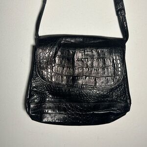 Alfa Florence made in Italy black leather gator texture bag